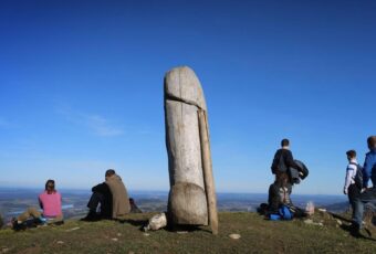 giant penis structure