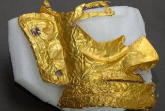 3,000-Year-Old Gold Mask Uncovered In China