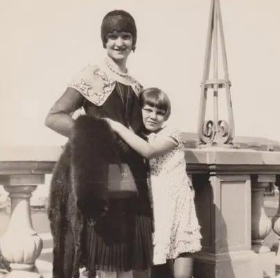 Nan Britton with her daughter Elizabeth