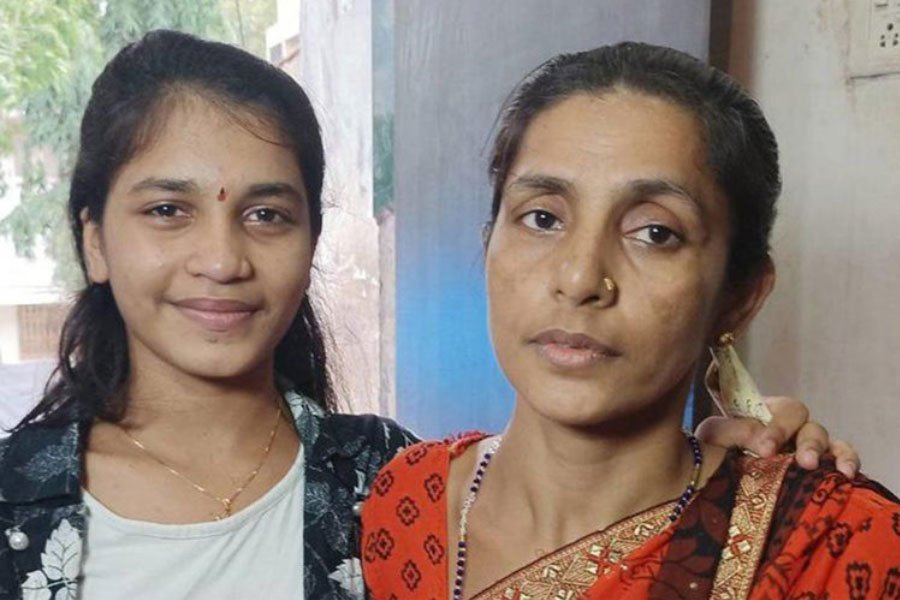 Pooja Gaud reunited with her mother 
