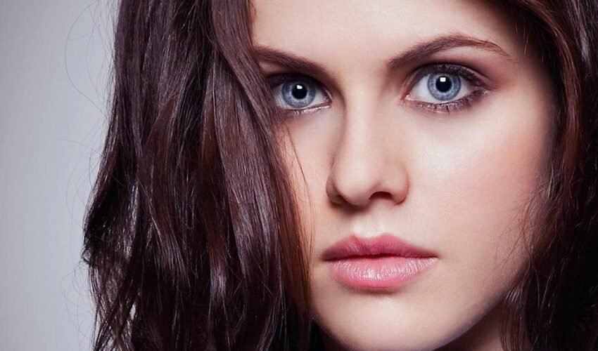 What is So Special about Alexandra Daddario's eyes?
